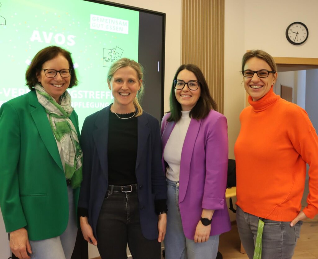 Am Bild (v.l.n.r.): Mag. Patricia Lehner, AVOS-Bereichsleitung Regionale Gesundheitsförderung, die beiden AVOS-Gesundheitsreferentinnen Simone Brandhuber BEd., MA und Katharina Geier, BSc sowie AVOS-Geschäftsführerin Mag. Angelika Bukovski, MIM, MBA